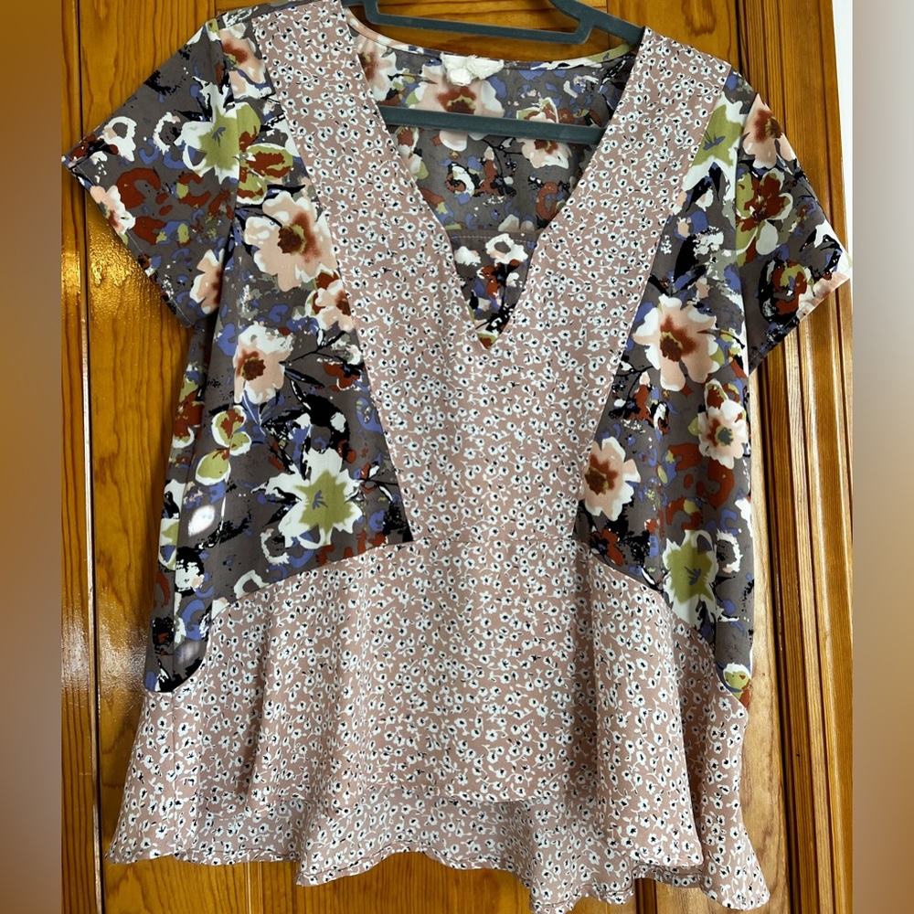 Anthropologie peplum floral top